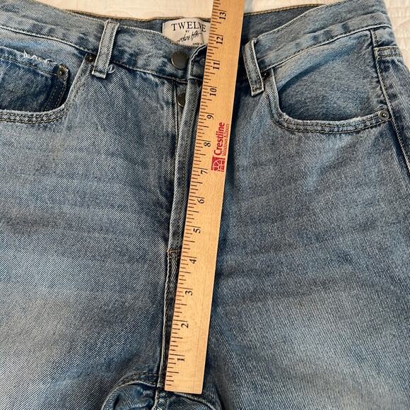 TWELVE by ontwelfth cotton high-waist BF blue jeans distressed button fly sz 28 - Picture 10 of 15
